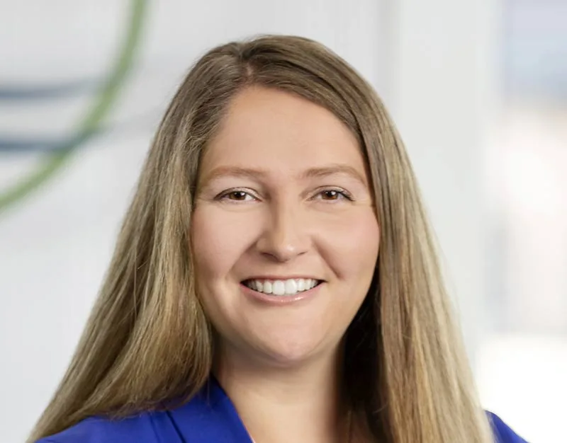 Dr-Olivia-CFD-Headshot-Mobile